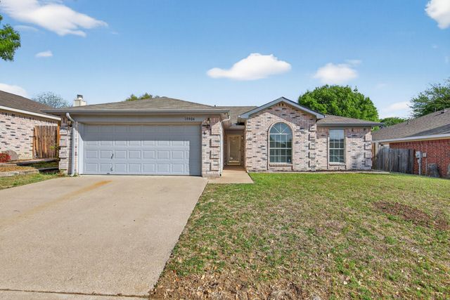 10804 Edgewater Drive, Benbrook, TX 76126
