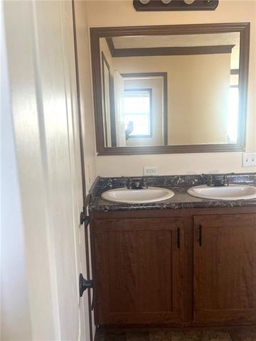 805 N 9th Street, Independence, KS 67301