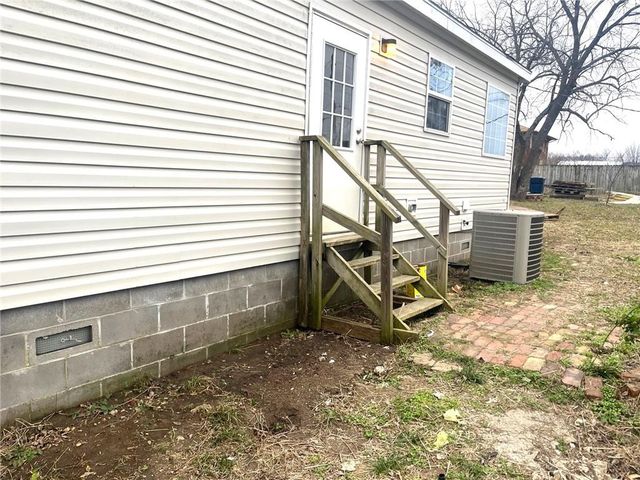 805 N 9th Street, Independence, KS 67301