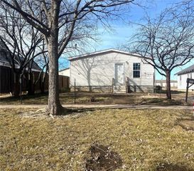 805 N 9th Street, Independence, KS 67301