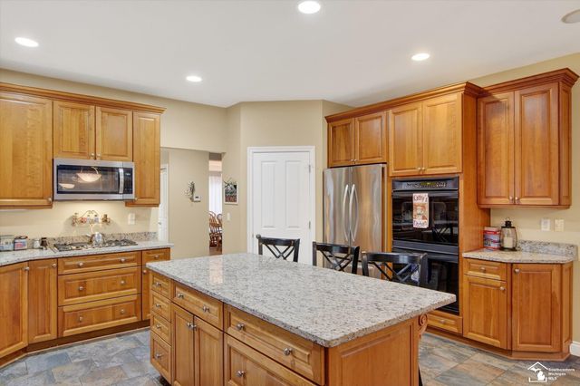 202 Orleans Avenue, Monroe, MI 48162