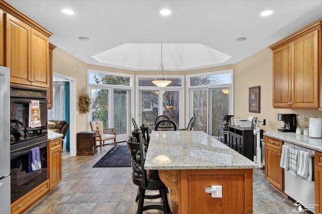 202 Orleans Avenue, Monroe, MI 48162