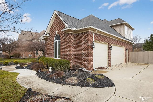 202 Orleans Avenue, Monroe, MI 48162