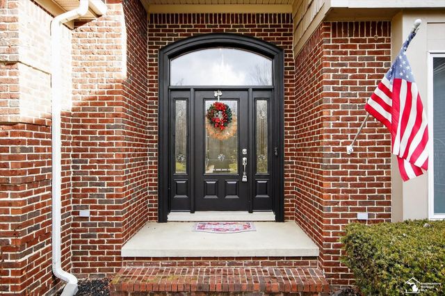 202 Orleans Avenue, Monroe, MI 48162