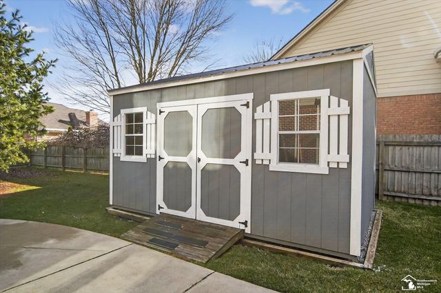 202 Orleans Avenue, Monroe, MI 48162