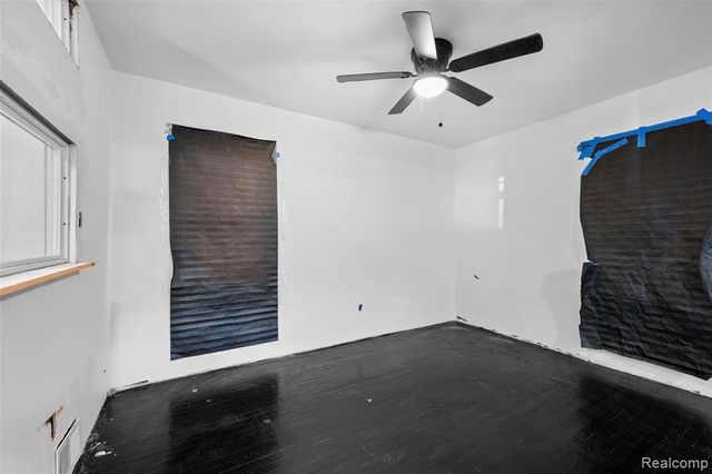 12110 Asbury Park, Detroit, MI 48227