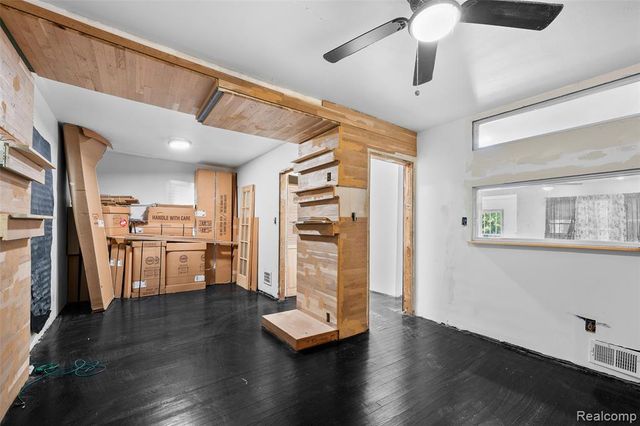 12110 Asbury Park, Detroit, MI 48227