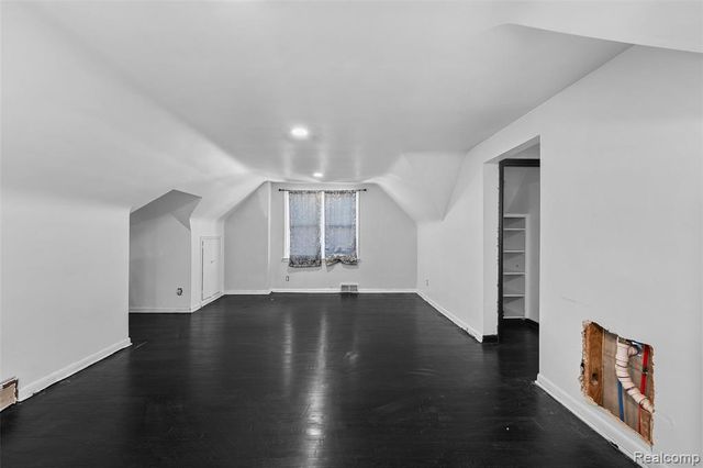 12110 Asbury Park, Detroit, MI 48227
