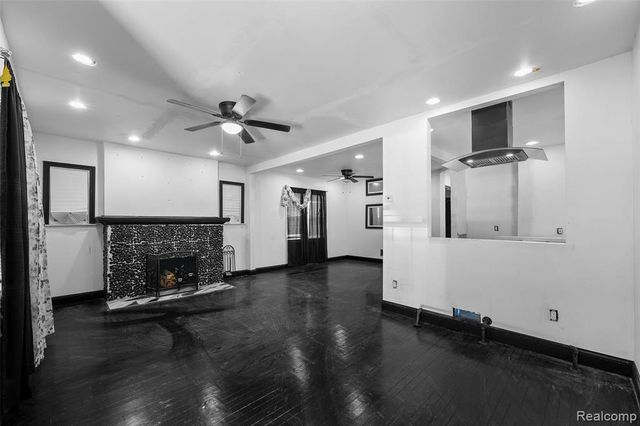 12110 Asbury Park, Detroit, MI 48227