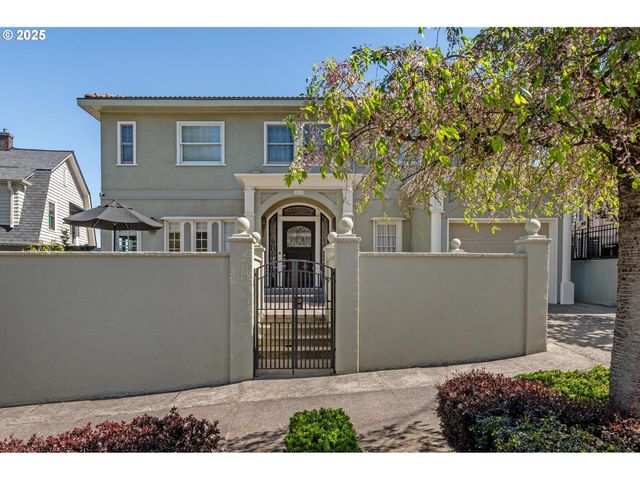 2831 Nw WESTOVER Rd, Portland, OR 97210