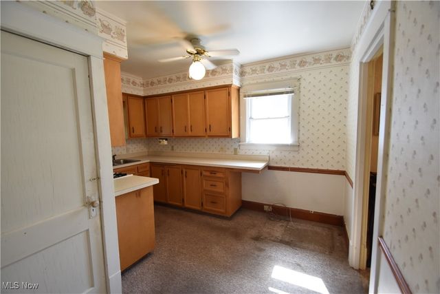 331 Sanderson Avenue, Campbell, OH 44405