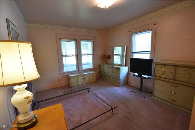 331 Sanderson Avenue, Campbell, OH 44405