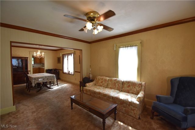 331 Sanderson Avenue, Campbell, OH 44405