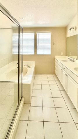 13070 Arborwalk Lane, Tustin, CA 92782
