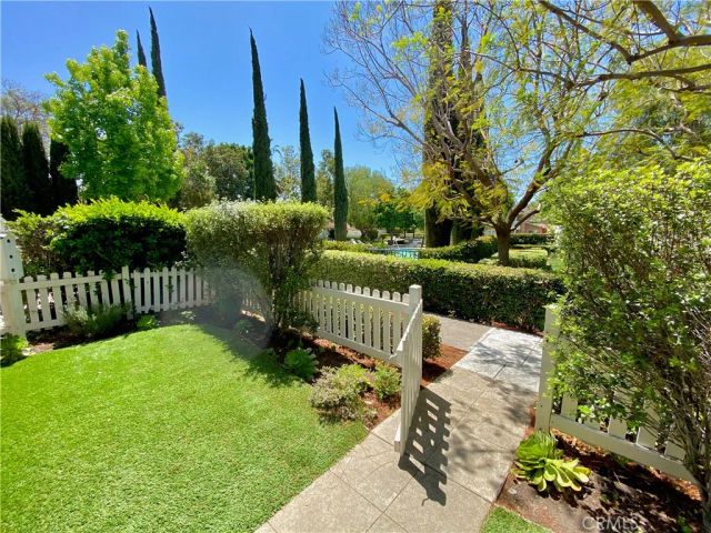 13070 Arborwalk Lane, Tustin, CA 92782