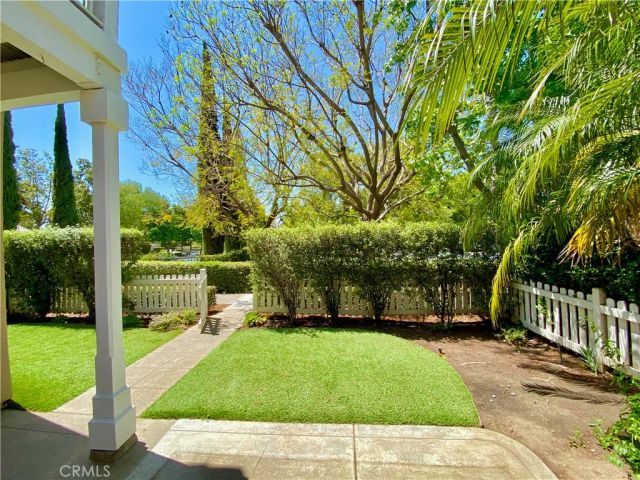 13070 Arborwalk Lane, Tustin, CA 92782