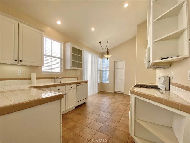 13070 Arborwalk Lane, Tustin, CA 92782