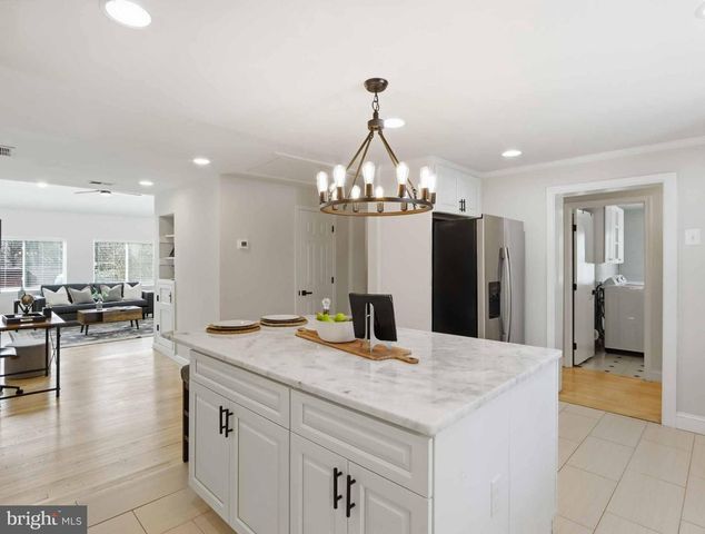 7343 CALVERT ST, Annandale, VA 22003