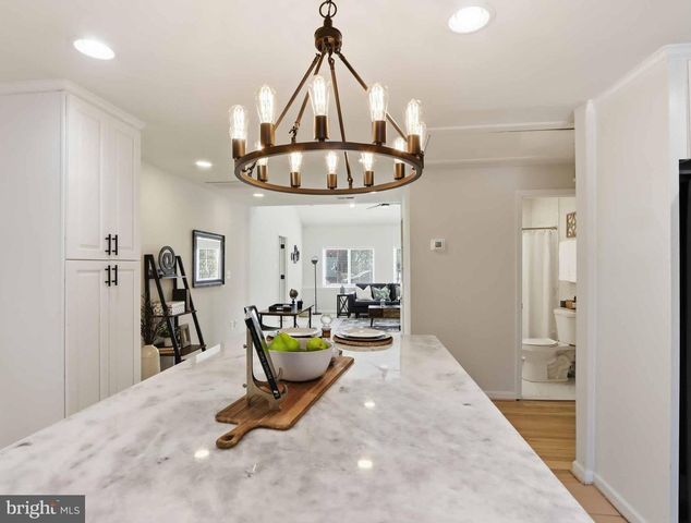 7343 CALVERT ST, Annandale, VA 22003