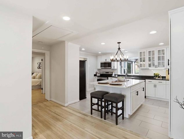 7343 CALVERT ST, Annandale, VA 22003