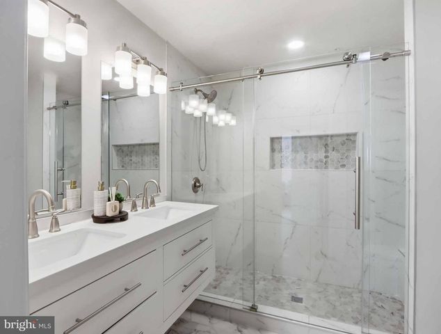 7343 CALVERT ST, Annandale, VA 22003