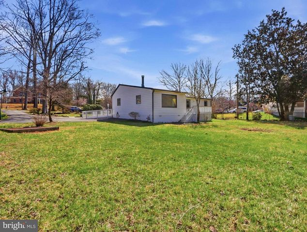 7343 CALVERT ST, Annandale, VA 22003