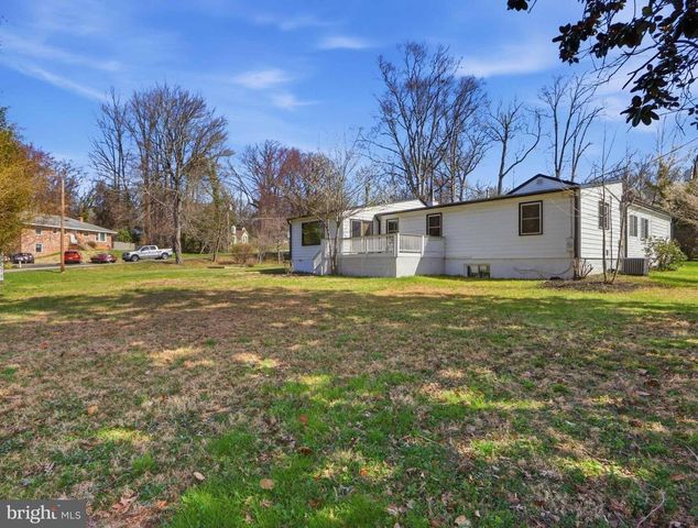 7343 CALVERT ST, Annandale, VA 22003