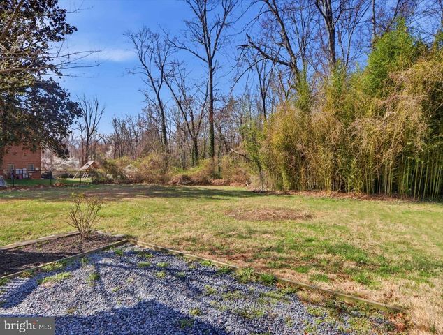 7343 CALVERT ST, Annandale, VA 22003