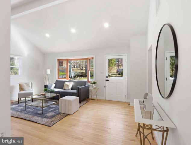 7343 CALVERT ST, Annandale, VA 22003