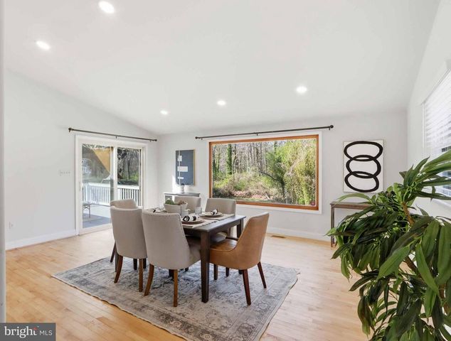 7343 CALVERT ST, Annandale, VA 22003