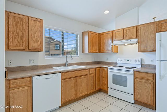 91 W James L Sullivan Street, Vail, AZ 85641
