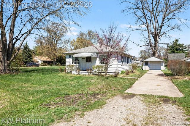 27135 Ballard Street, Harrison Twp, MI 48045