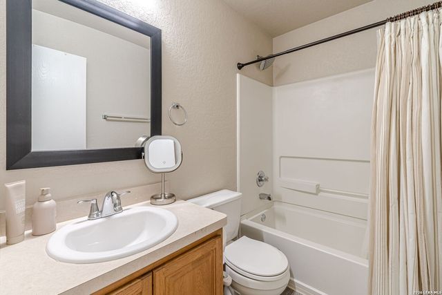 4411 SOUTHTON WAY, San Antonio, TX 78223