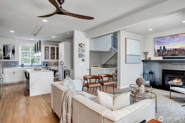 8627 112th Lane NE, Kirkland, WA 98033