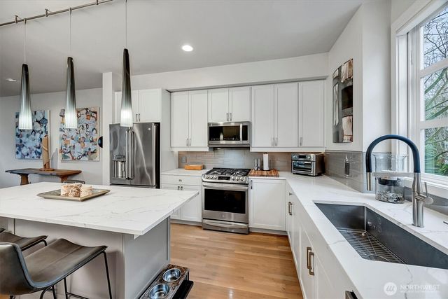 8627 112th Lane NE, Kirkland, WA 98033