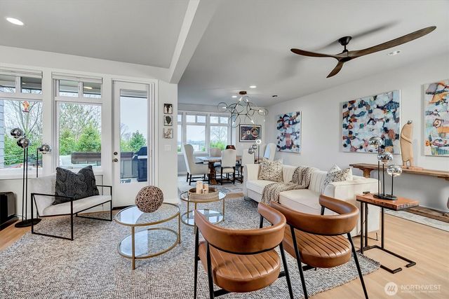 8627 112th Lane NE, Kirkland, WA 98033