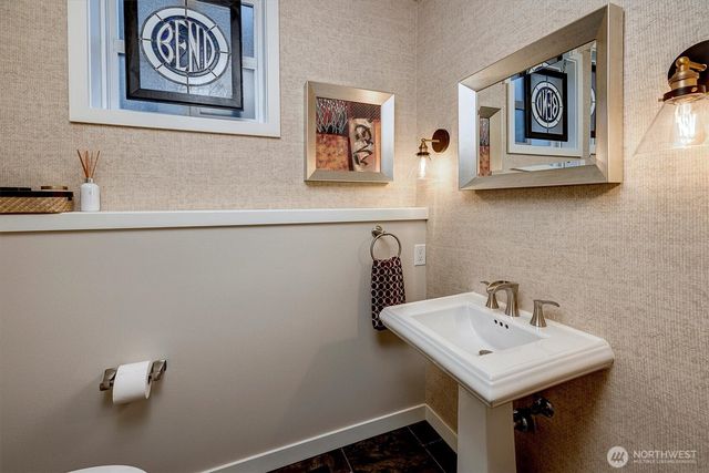 8627 112th Lane NE, Kirkland, WA 98033