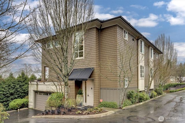 8627 112th Lane NE, Kirkland, WA 98033