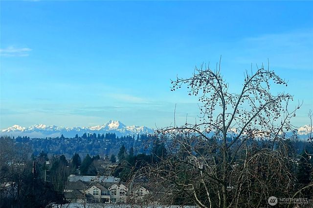 8627 112th Lane NE, Kirkland, WA 98033