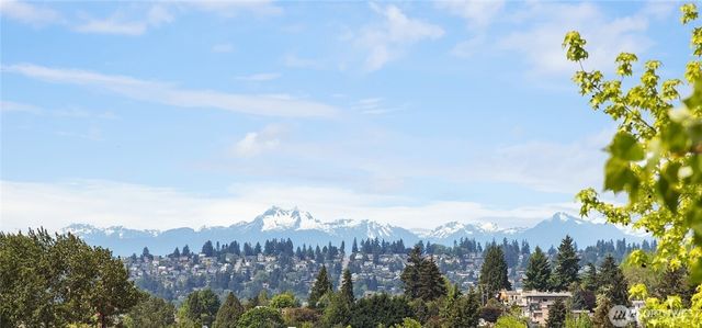 8627 112th Lane NE, Kirkland, WA 98033