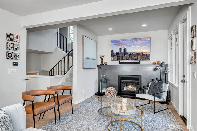 8627 112th Lane NE, Kirkland, WA 98033