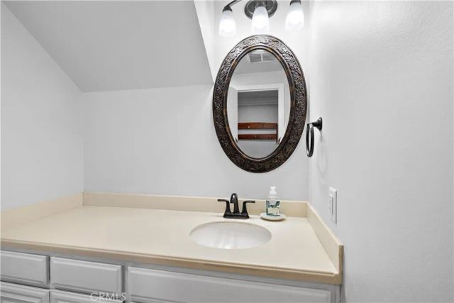 3012 Club House, Costa Mesa, CA 92626