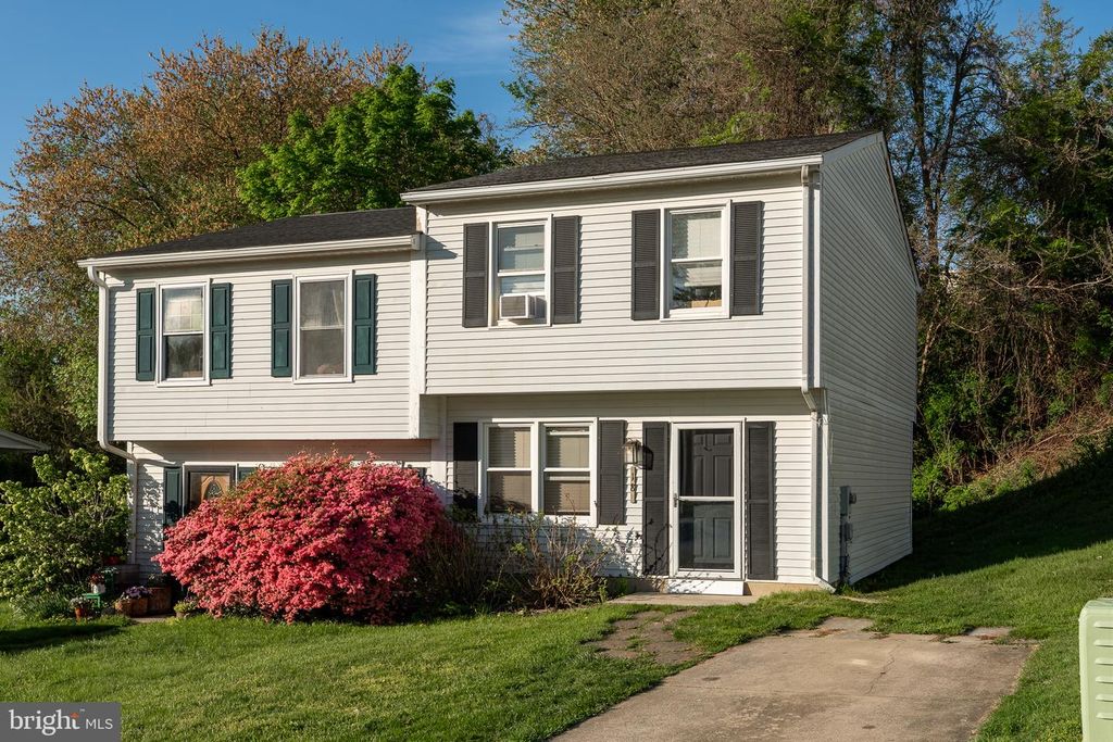 18 WENNER DR, Brunswick, MD 21716