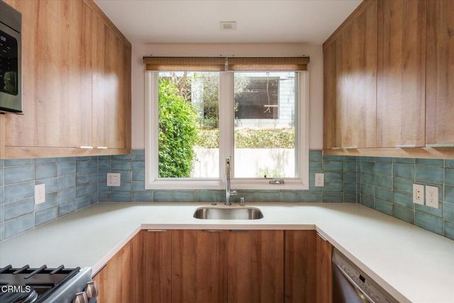 1015 Figueroa Terrace 19, Los Angeles, CA 90012