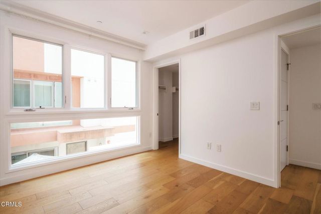 1015 Figueroa Terrace 19, Los Angeles, CA 90012