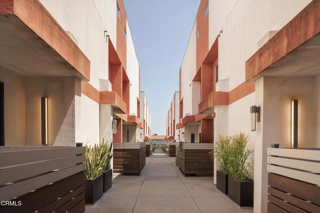 1015 Figueroa Terrace 19, Los Angeles, CA 90012