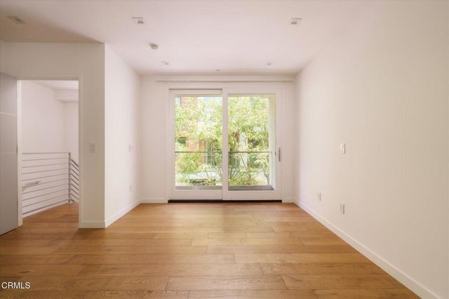 1015 Figueroa Terrace 19, Los Angeles, CA 90012