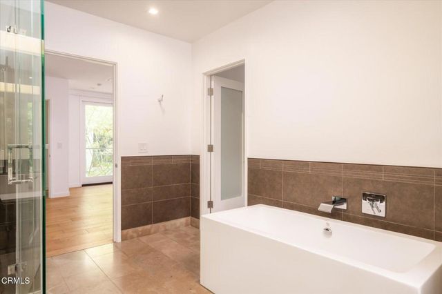 1015 Figueroa Terrace 19, Los Angeles, CA 90012