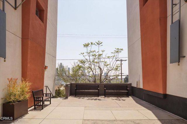 1015 Figueroa Terrace 19, Los Angeles, CA 90012