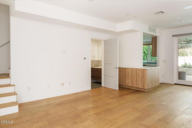 1015 Figueroa Terrace 19, Los Angeles, CA 90012